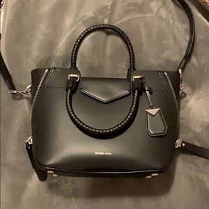 Micheal Kors handbag
